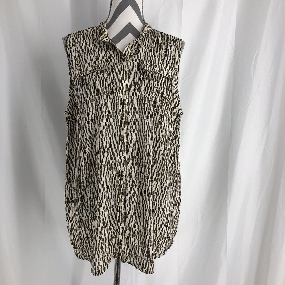 Christopher & banks women's blouse animal print button Sleeveless size Large